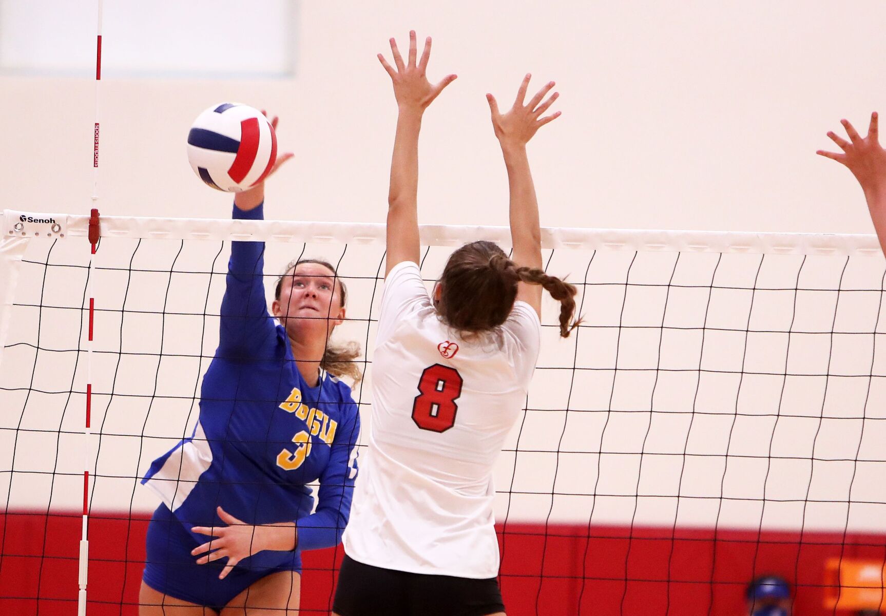 Borgia def. Cor Jesu 25-21, 25-20, 27-25